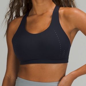 Lululemon black Air Support Bra 34DD